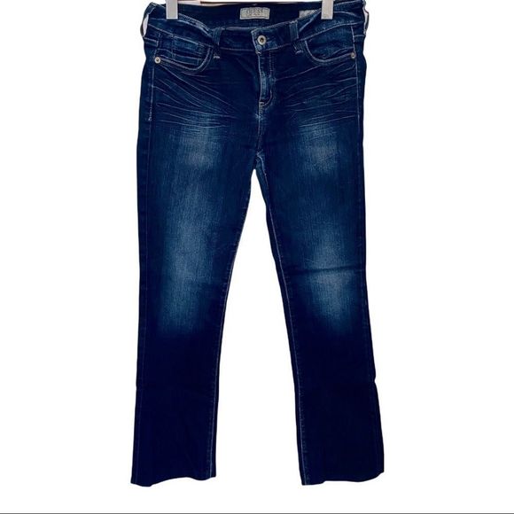 COPY - Guess Dark wash women’s jeans size 28 - Picture 1 of 11